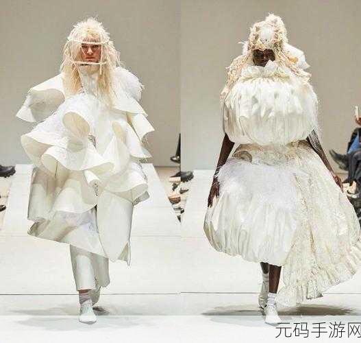 日本CommedesGarçons的最新系列，“未来主义与传统交织：Comme des Garçons最新系列的时尚探索”