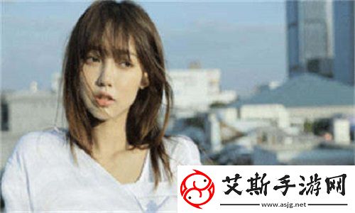 瞒着老公加班的HR中字