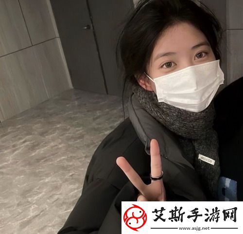 ysl口红水蜜桃色号柔美新色！美妆粉丝：打造元气满满的妆容！