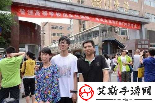 两个妈妈陪孩子高考怀孕：高考陪考背后的惊人事件