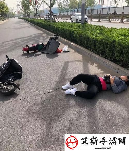 “电动狂飙”：撞后免责世道险恶